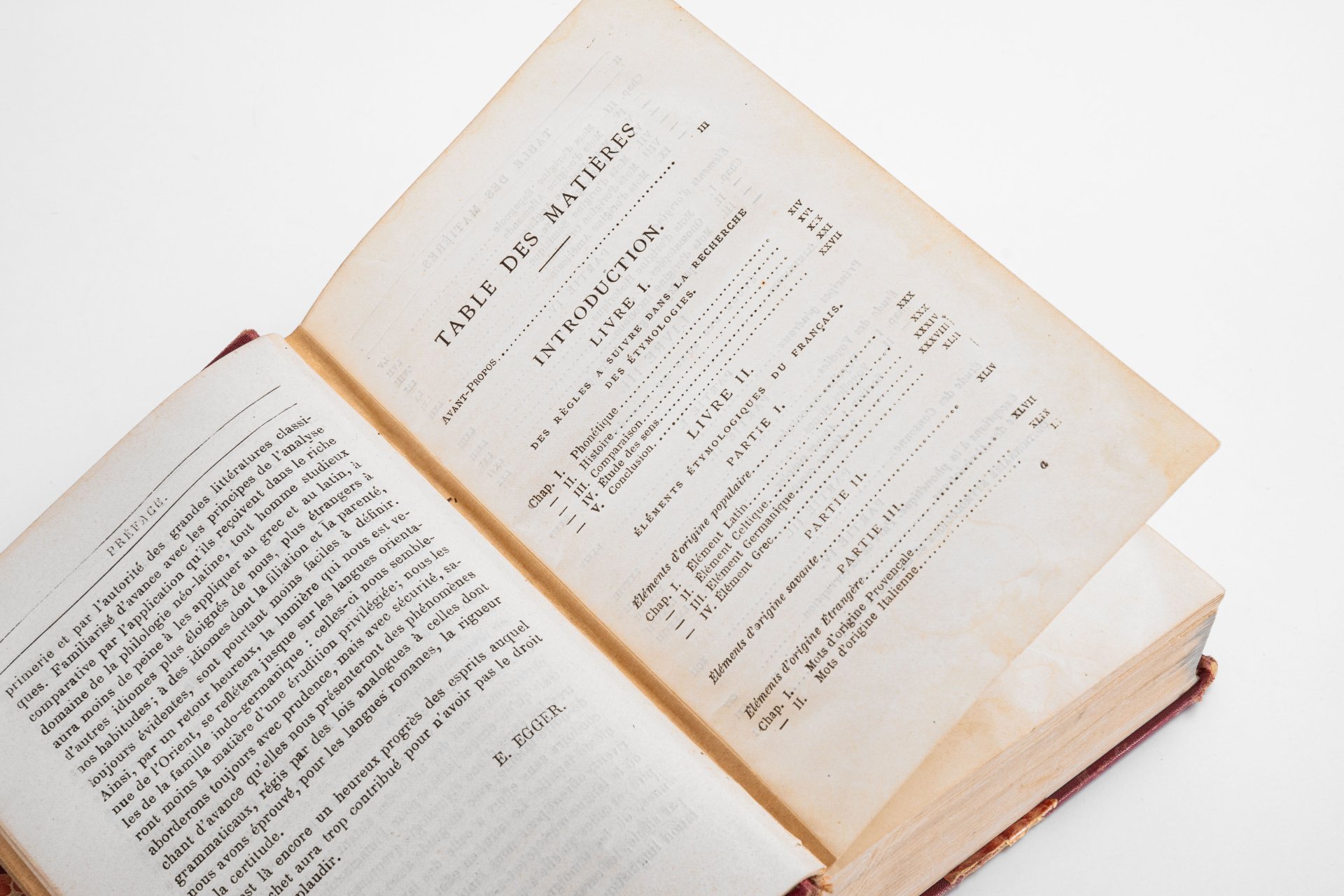 Auguste Brachet "Dictionnaire étymologique de la langue française" ("Этимологический словарь французского языка"), Издательство «J.Hetzel et Cie»