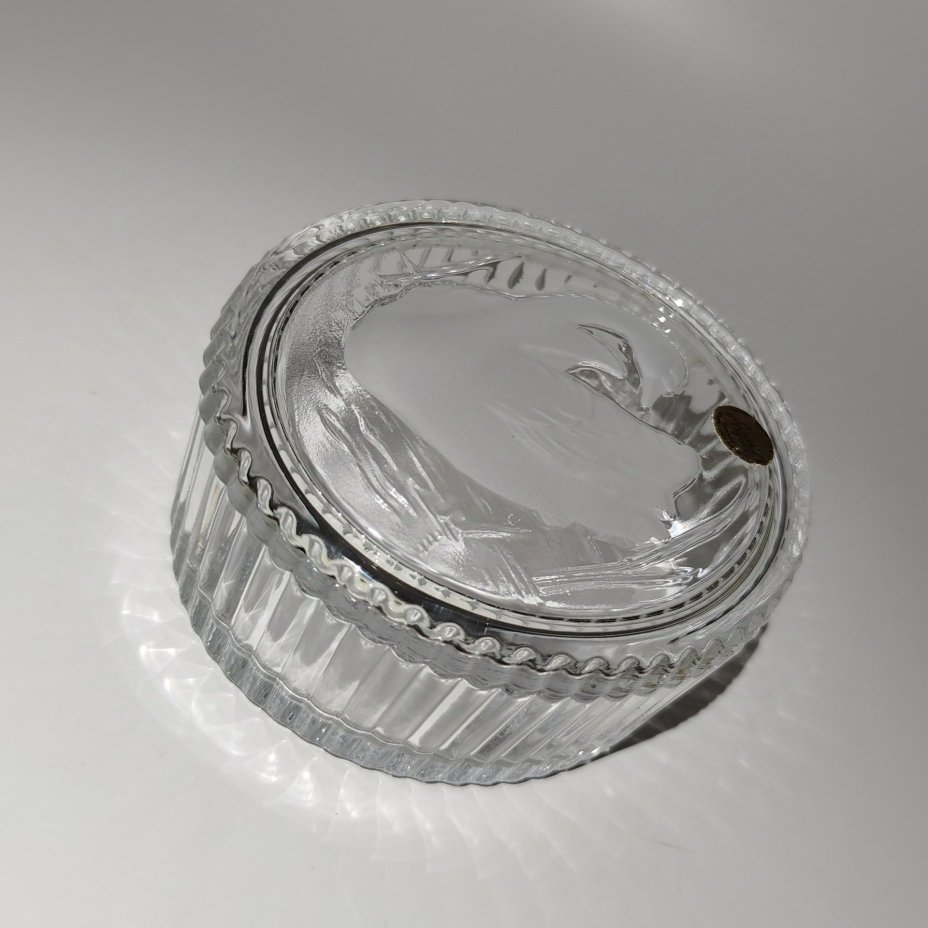 Шкатулка "Лебедь" овальной формы (для украшений), фирма Cristal d'Arques