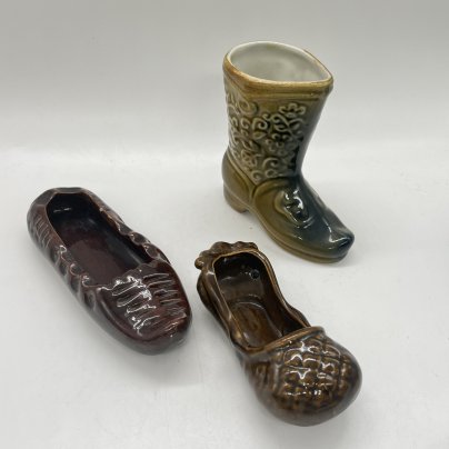 Набор из 3 статуэток/ пепельниц "Обувь" (подбор), керамика, цветные поливы, глазурь, СССР, 1970-1990 гг.