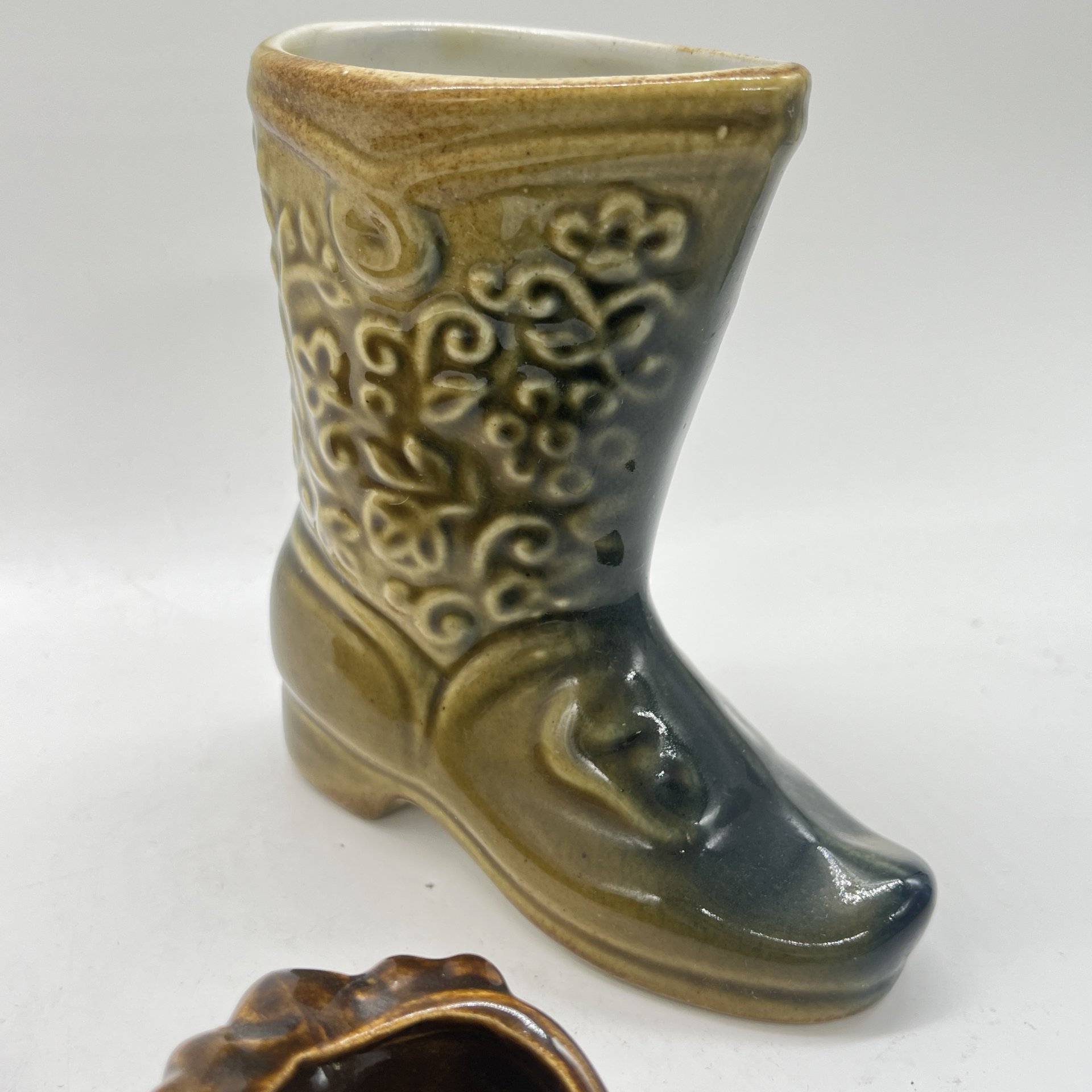 Набор из 3 статуэток/ пепельниц "Обувь" (подбор), керамика, цветные поливы, глазурь, СССР, 1970-1990 гг.