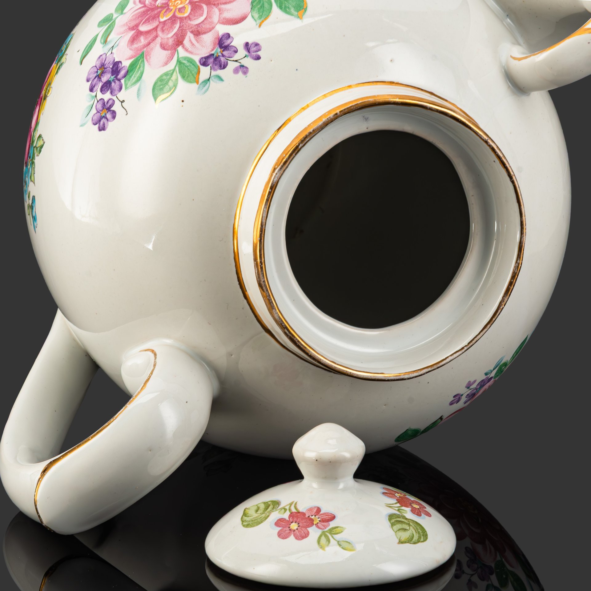 Чайник доливной с цветочным декором