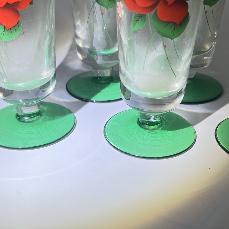 Набор из 5 бокалов с декором в виде роз