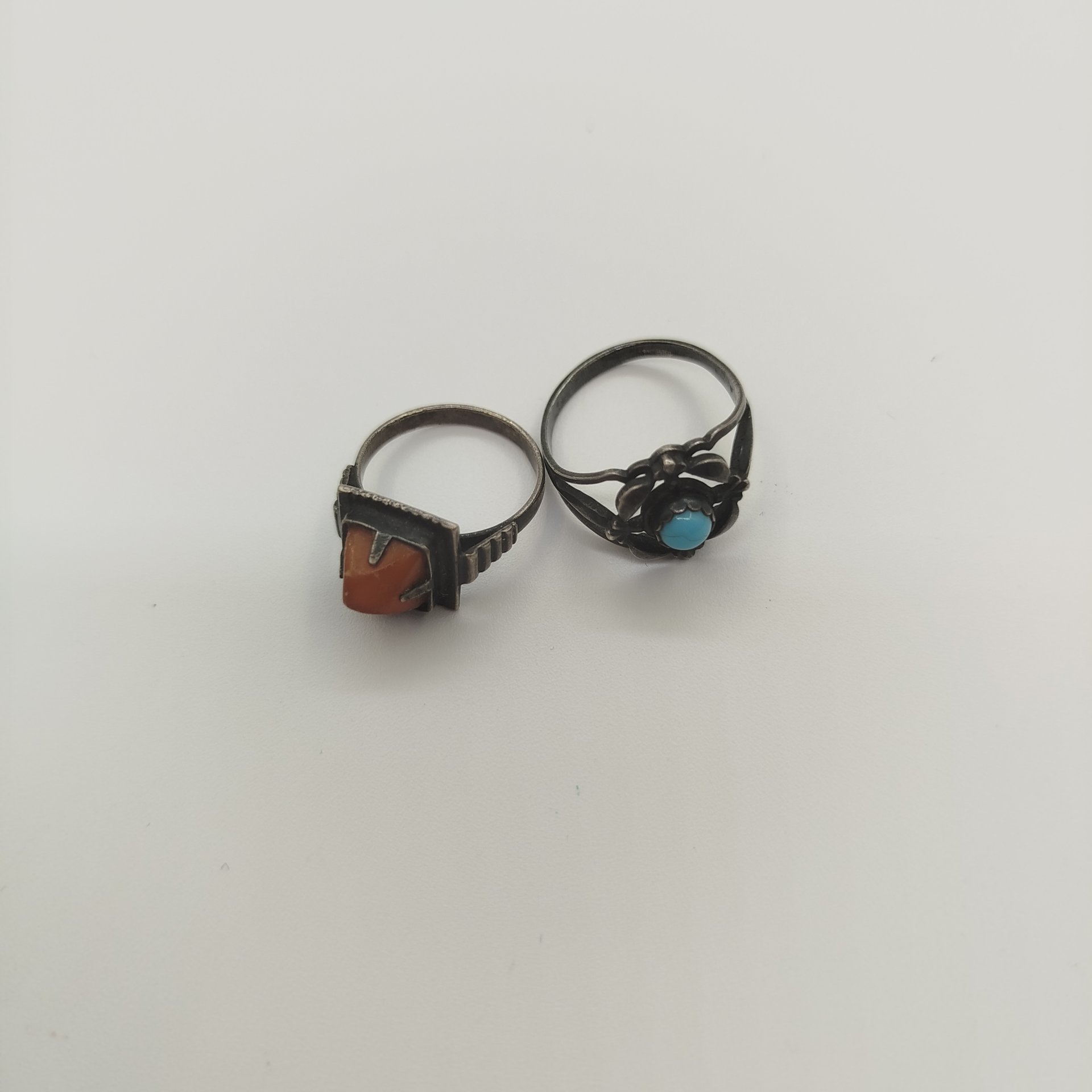 Набор из двух колец лаконичного дизайна