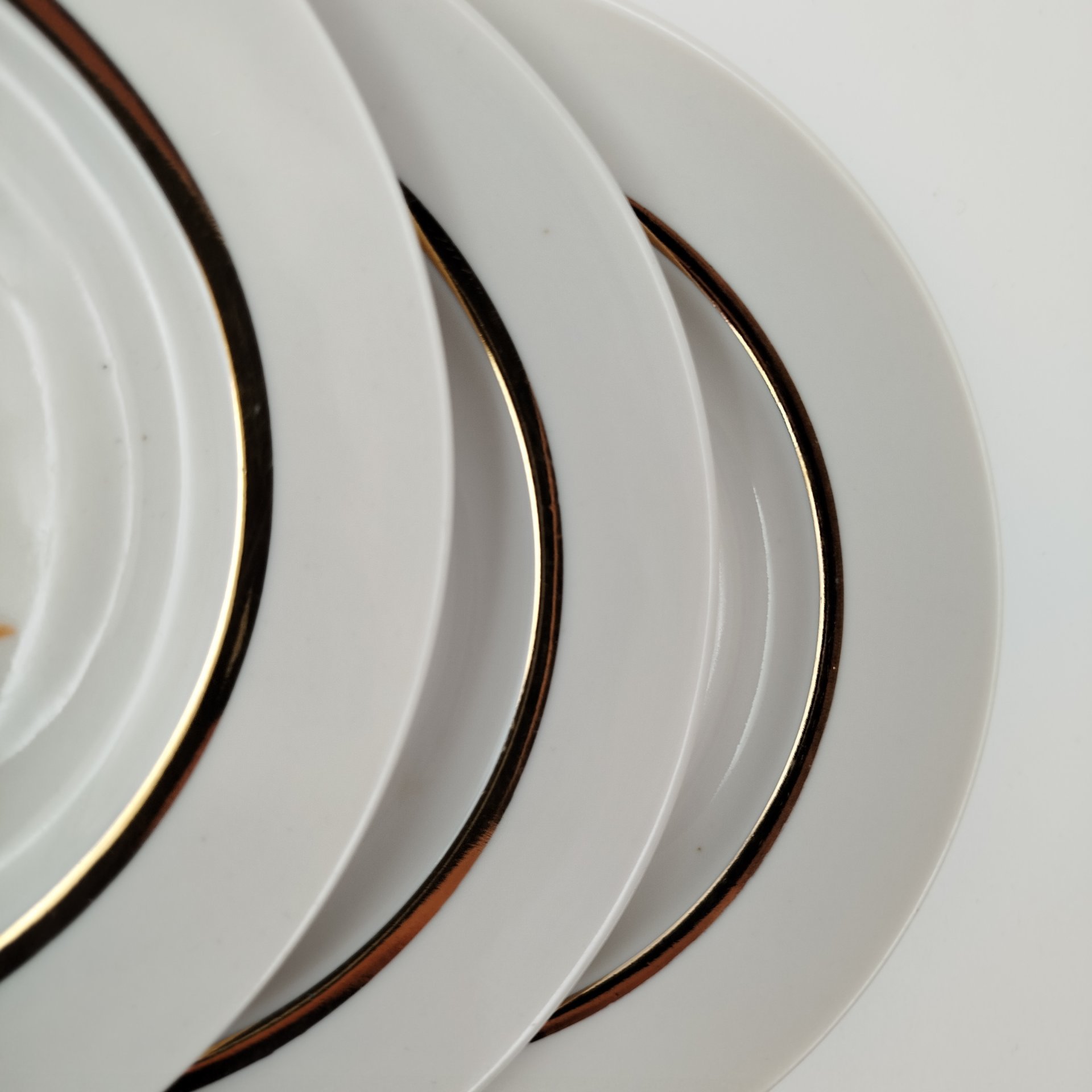 Набор из 6-ти десертных тарелок "Кленовый лист", фарфор, деколь, золочение, Дулевский фарфоровый завод (Дулёво), СССР, 1968-1991 гг.