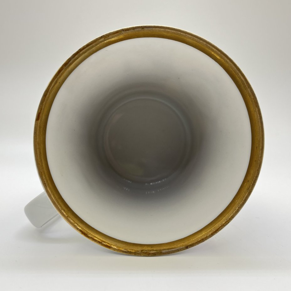 Чашка "60 лет СССР", фарфор, деколь, золочение, Ленинградский фарфоровый завод (ЛФЗ), СССР, 1982 г.