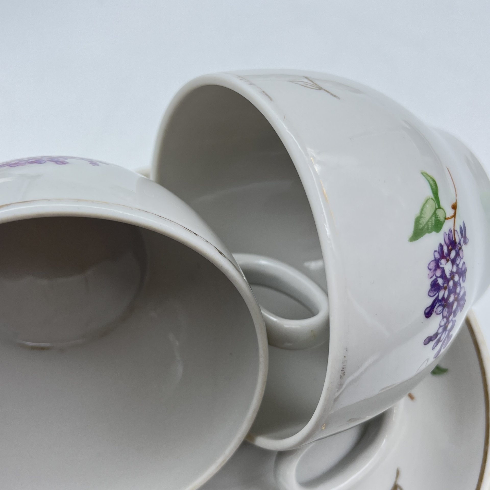 Набор из четырех чайных пар "Сирень", фарфор, деколь, золочение, Завод «Красный фарфорист» (Чудово, Грузинская фарфорово-фаянсовая фабрика), СССР, 1962-1971 гг.