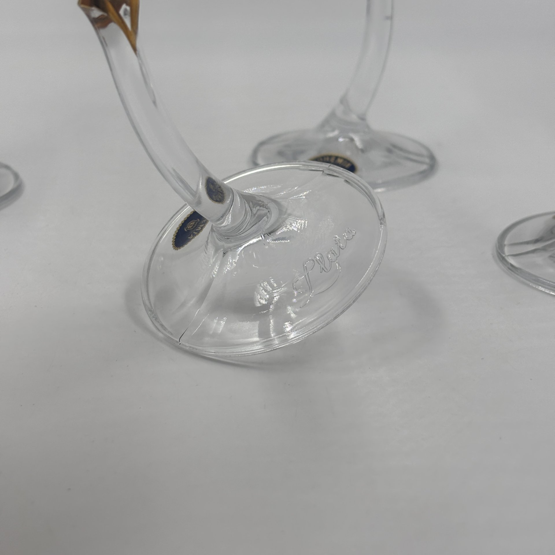 Набор из четырех бокалов "Zlata" с изогнутыми ножками (для мартини), Bohemia Crystal (Bohemia Glass)
