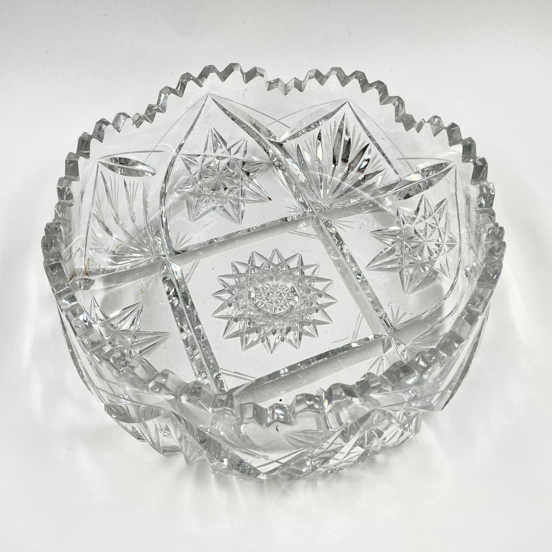 Большой салатник с резным декором, хрусталь, алмазная грань, СССР, 1970-1990 гг.