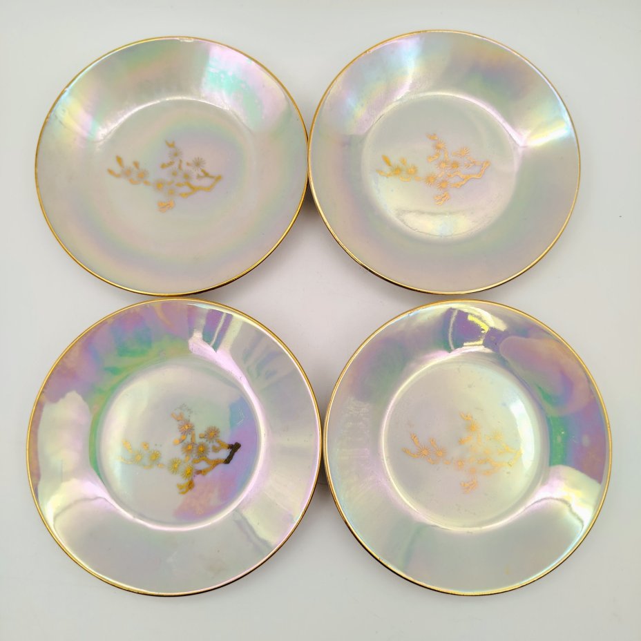 Набор из 4-х розеток с растительным декором, фарфор, люстр, золочение, Colditz (Кольдиц), ГДР, 1960-1980 гг.