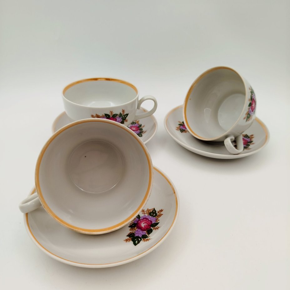 Набор из шести чайных пар с цветочным декором, фарфор, деколь, золочение, Завод «Красный фарфорист» (Чудово, Грузинская фарфорово-фаянсовая фабрика), СССР, 1971-1991 гг.