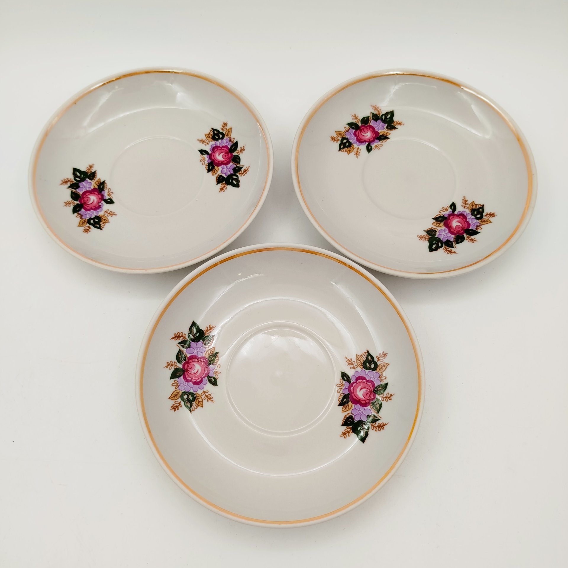 Набор из шести чайных пар с цветочным декором, фарфор, деколь, золочение, Завод «Красный фарфорист» (Чудово, Грузинская фарфорово-фаянсовая фабрика), СССР, 1971-1991 гг.