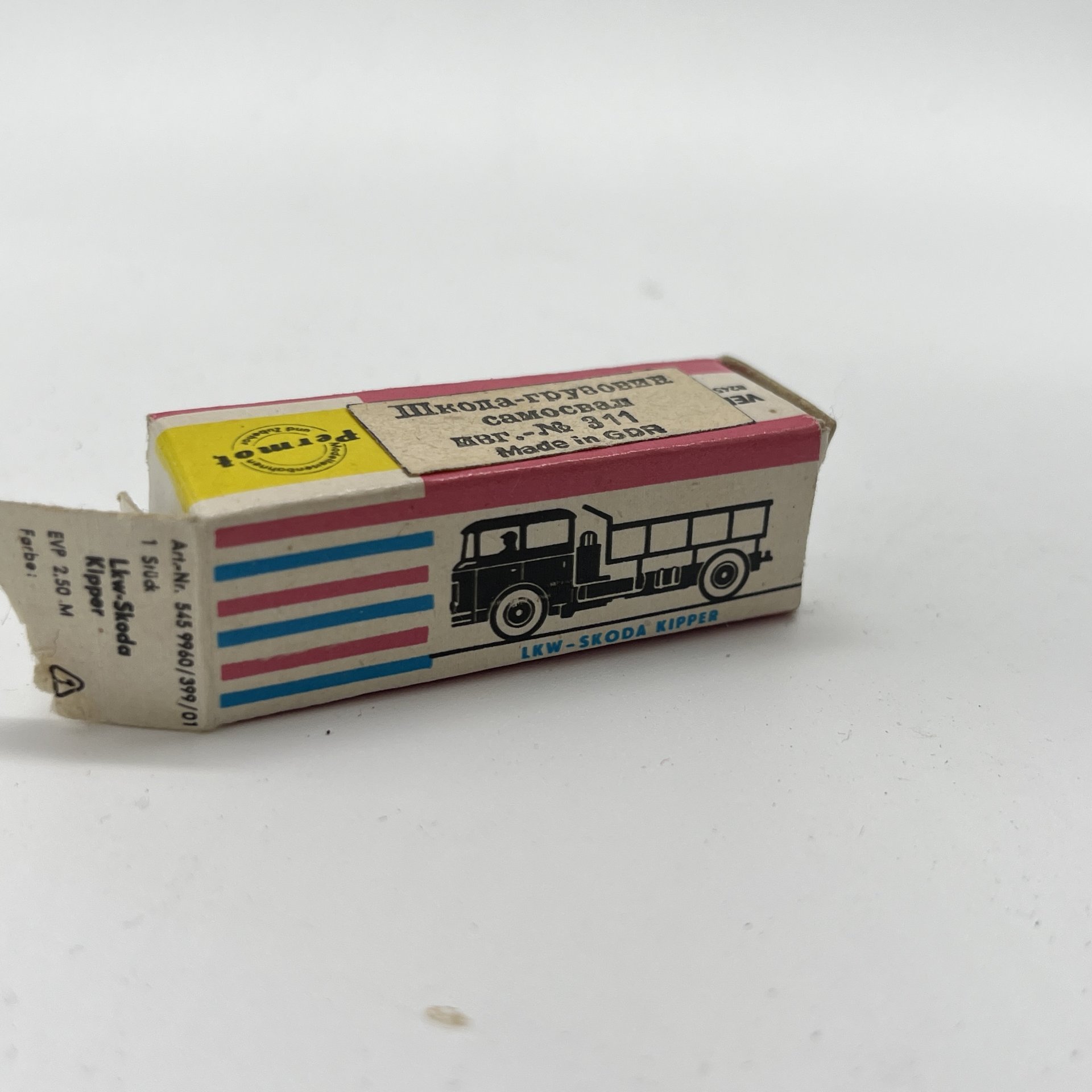 Модель автомобиля "Грузовик-Шкода" 1:180 в оригинальной упаковке, Permot