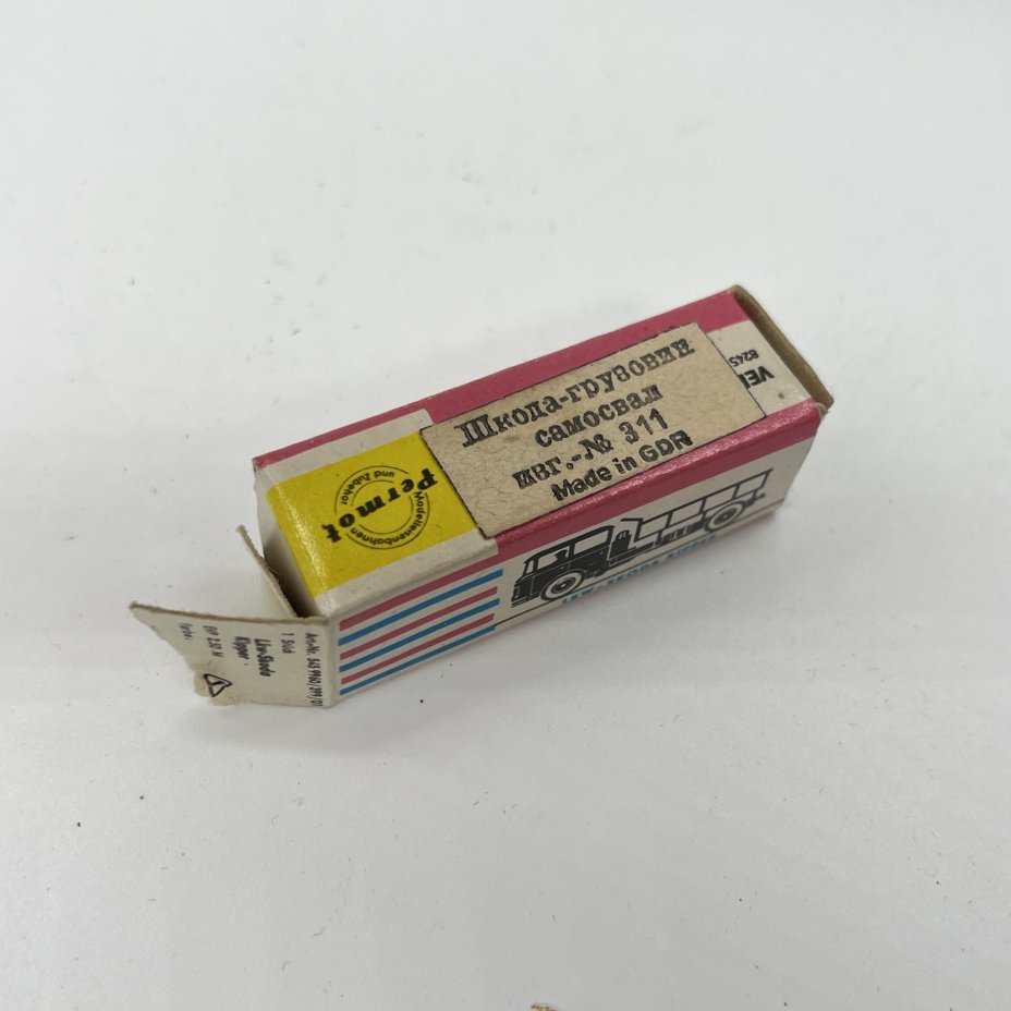 Модель автомобиля "Грузовик-Шкода" 1:180 в оригинальной упаковке, Permot