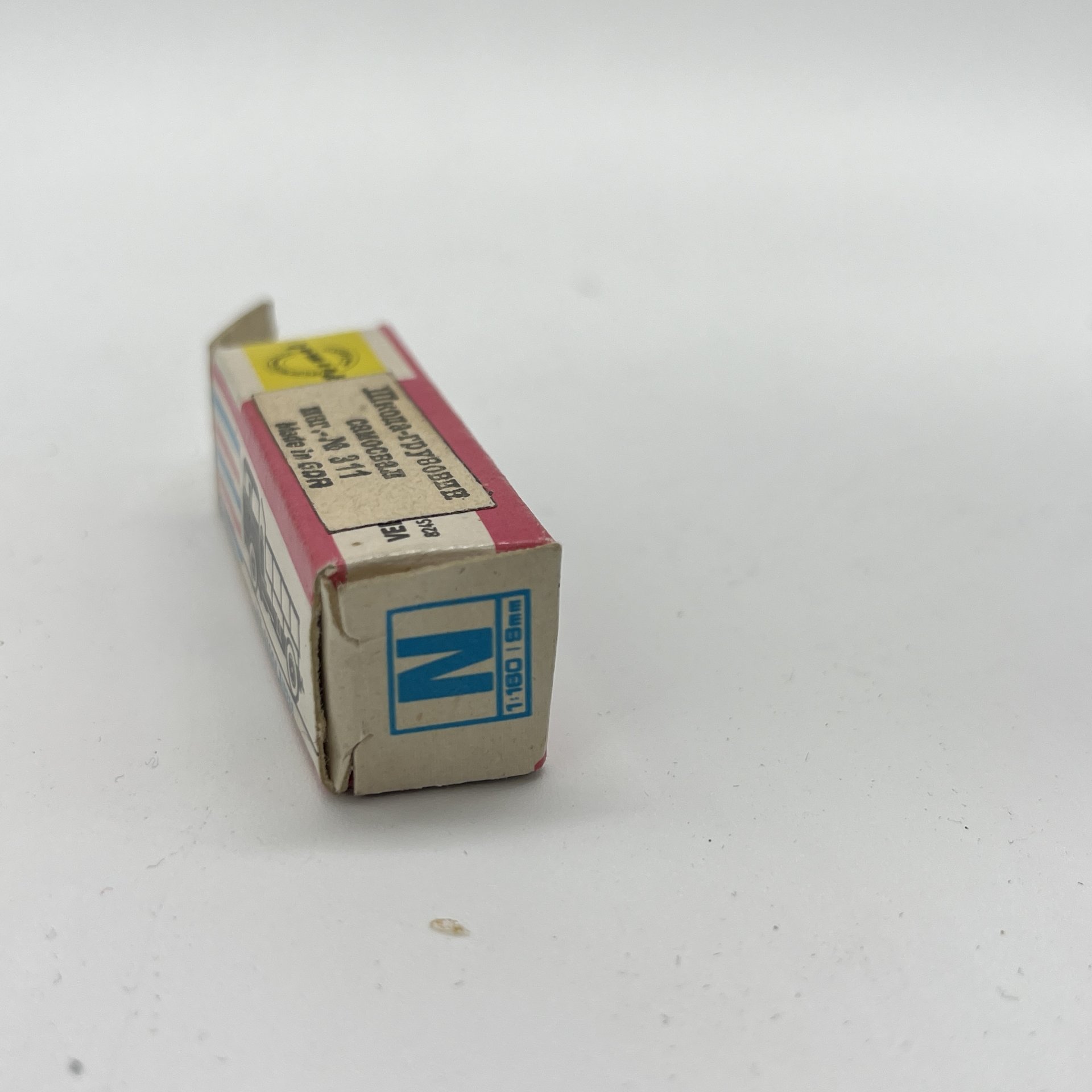 Модель автомобиля "Грузовик-Шкода" 1:180 в оригинальной упаковке, Permot