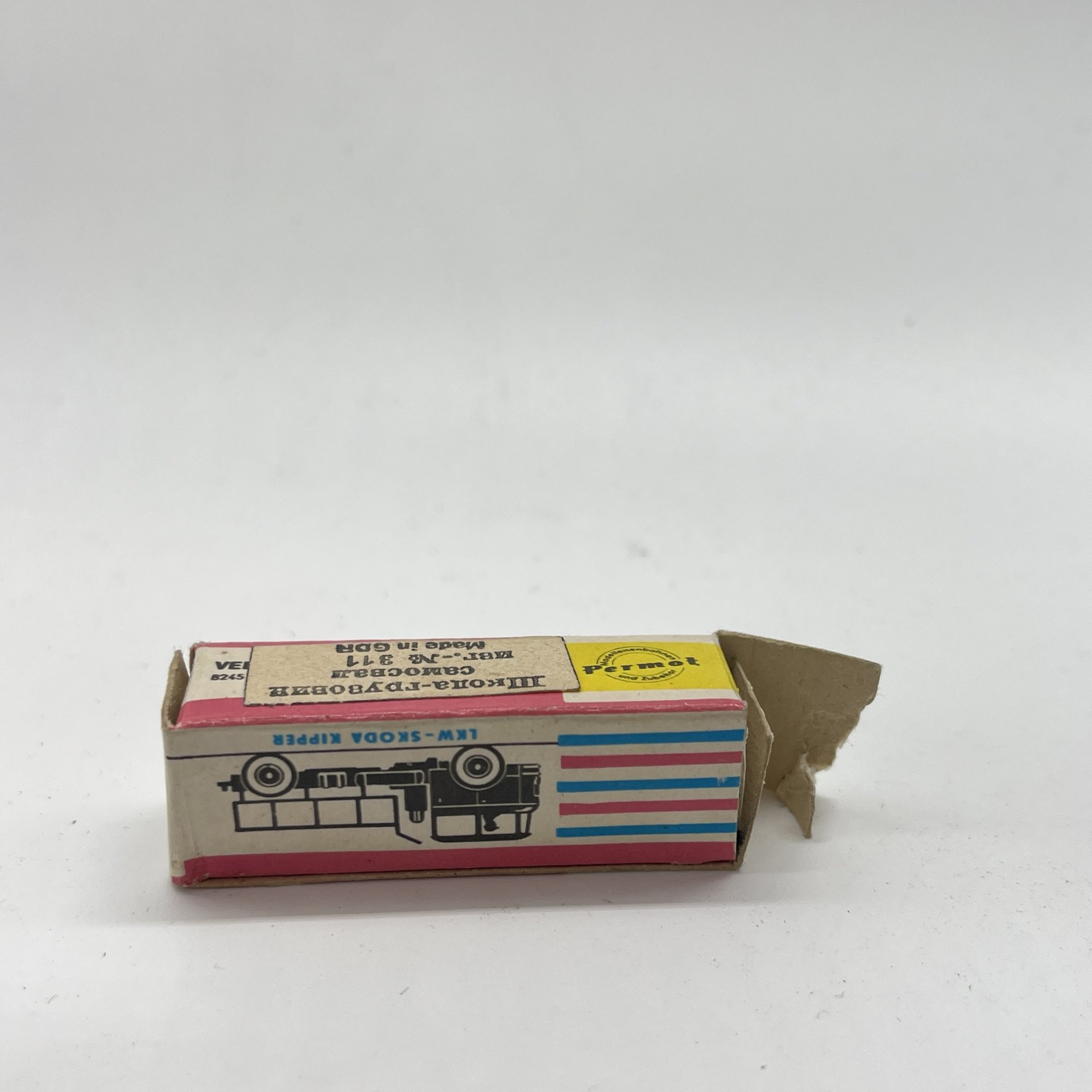 Модель автомобиля "Грузовик-Шкода" 1:180 в оригинальной упаковке, Permot