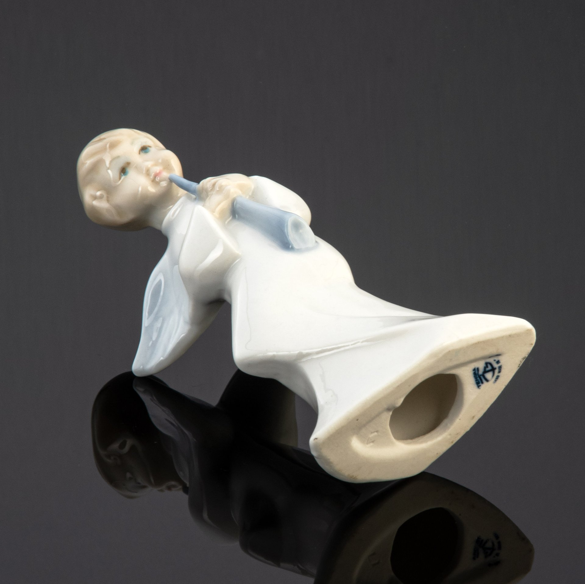 Статуэтка "Ангел с дудочкой", фарфор, роспись, Tengra, Испания, 1970-2000 гг., Tengra