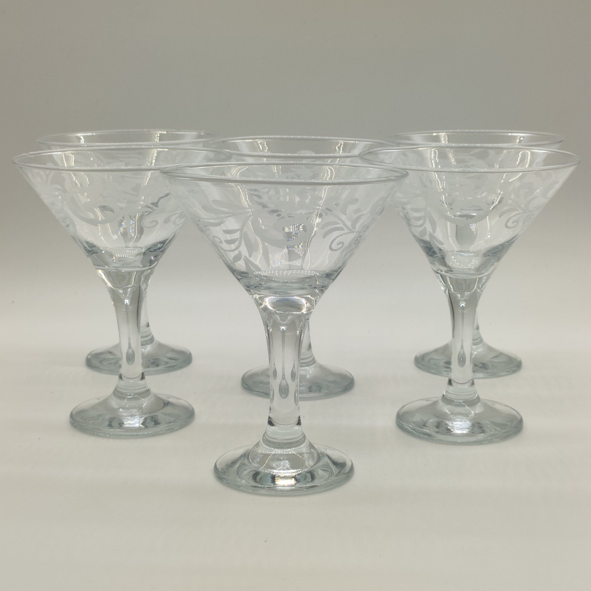 Набор бокалов (фужеров) для подачи коктейлей и мартини на 6 персон, с растительным декором, в оригинальной коробке, стекло, матирование, Гусевской хрустальный завод (Гусь-Хрустальный), Российская Федерация, 1991-2015 гг.