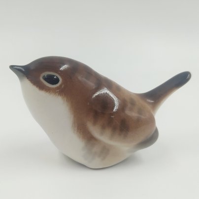 Статуэтка "Крапивничек", скульптор П.П. Веселов, фарфор, роспись, Ленинградский фарфоровый завод (ЛФЗ), СССР, 1970-1992 гг.