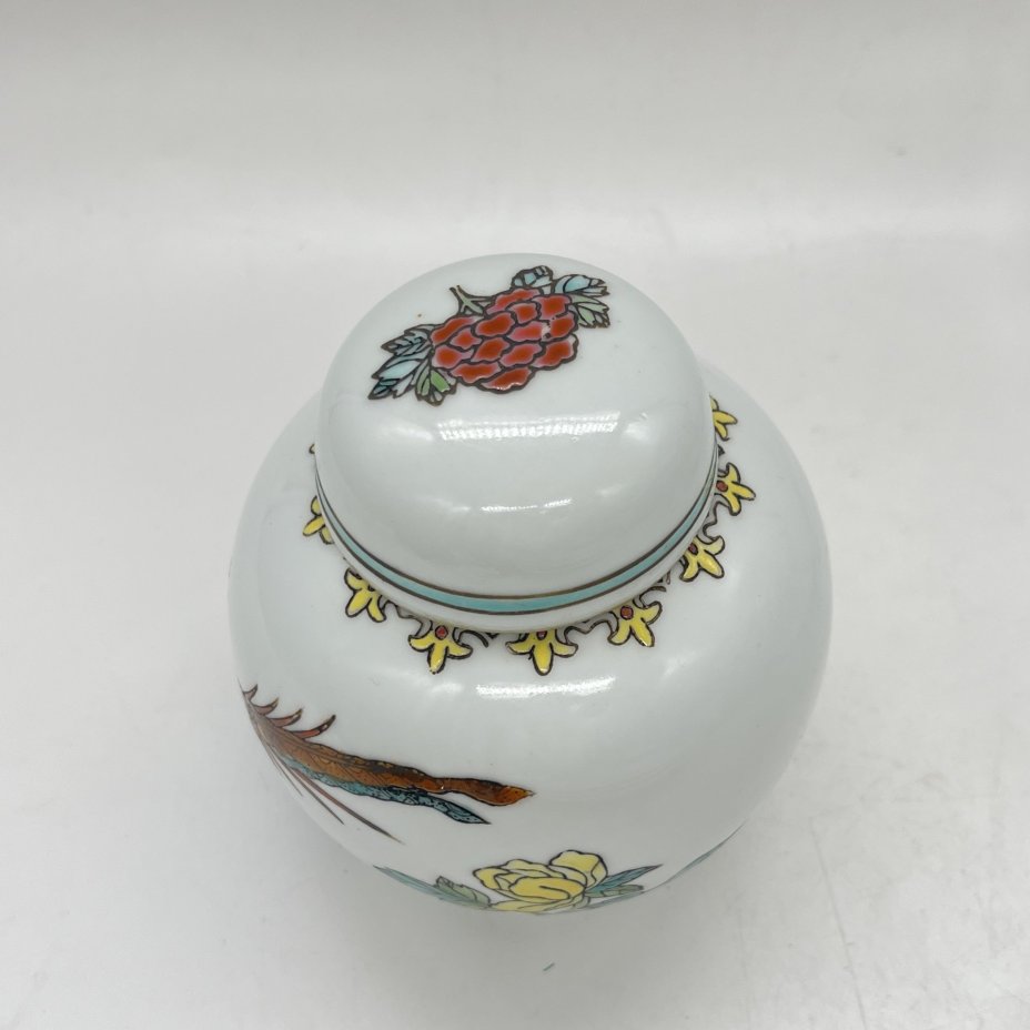 Вазочка имбирная с изображением фазана в саду, фарфор, роспись, эмаль, Китай, 1950-1970 гг.