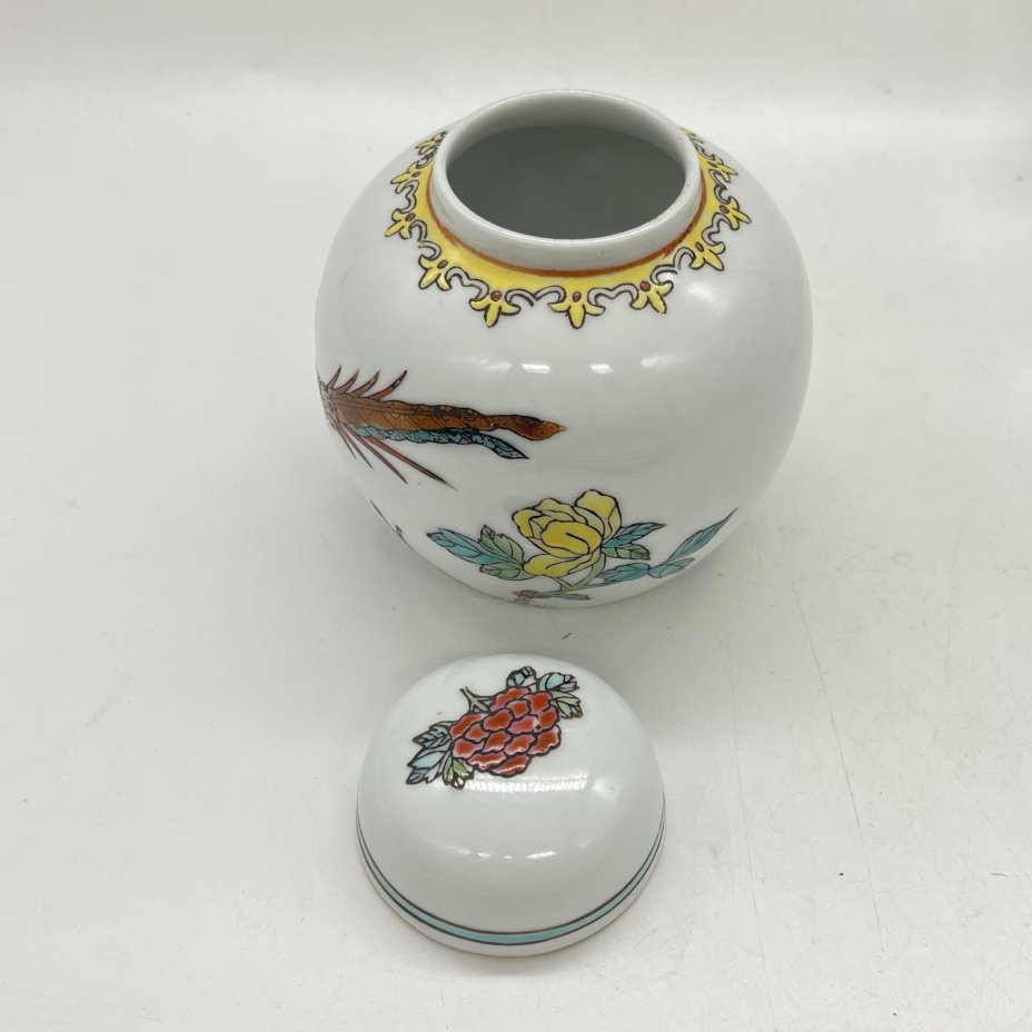 Вазочка имбирная с изображением фазана в саду, фарфор, роспись, эмаль, Китай, 1950-1970 гг.