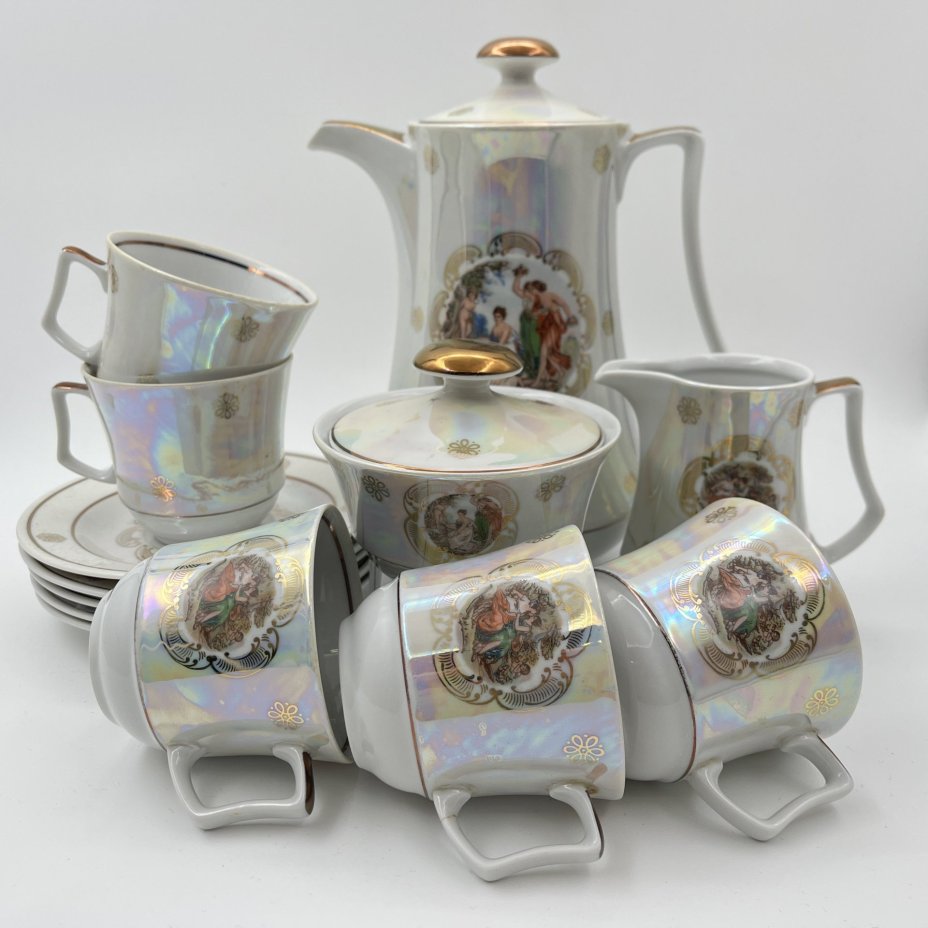 Сервиз кофейный "Мадонна" на 5 персон (13 предметов), фарфор, люстр, деколь, Graf Von Henneberg Porzellan, 1777 Jlmenau, Германия, 1977-1990 гг.