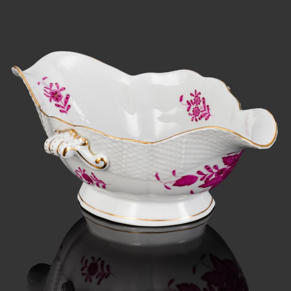 Соусник, выполненный в фирменном дизайне "Chinese Bouquet/Apponyi Purpur"