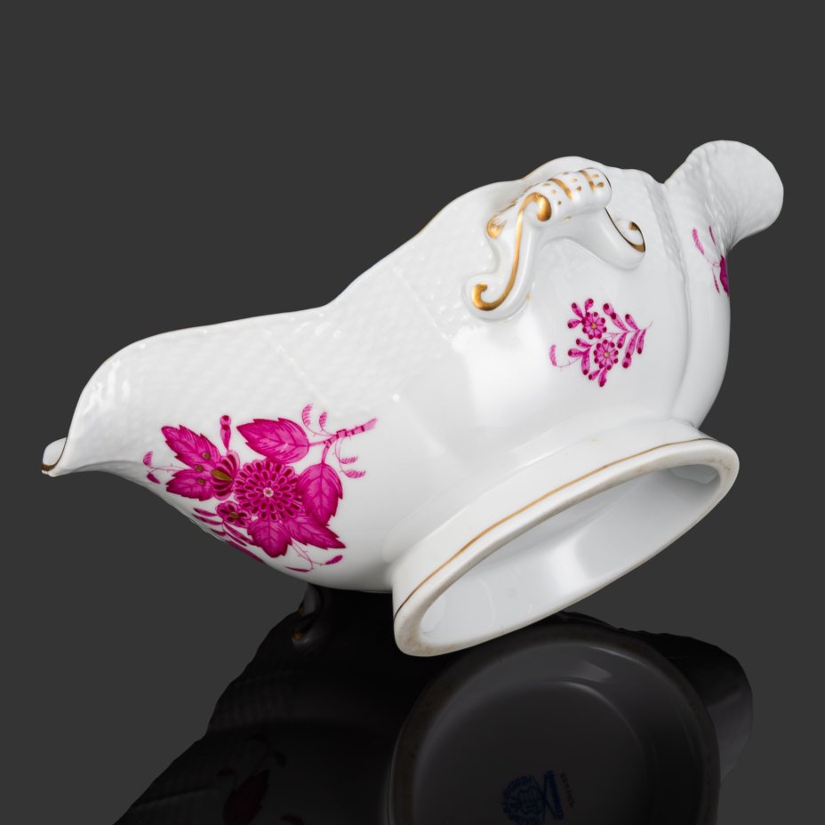 Соусник, выполненный в фирменном дизайне "Chinese Bouquet/Apponyi Purpur"