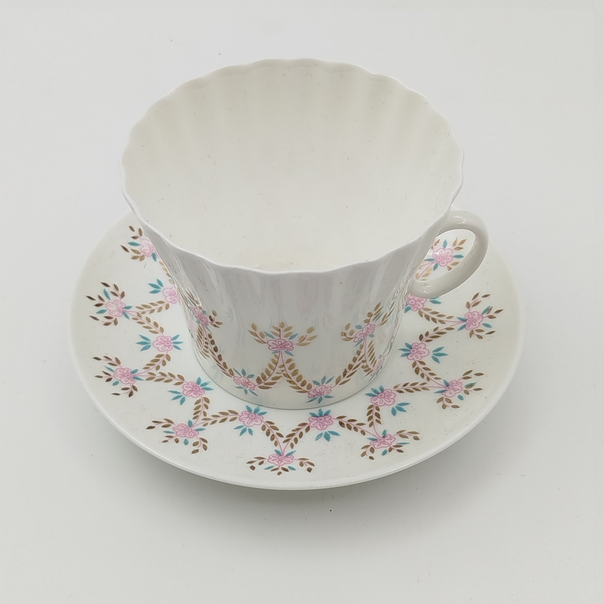 Чайная пара "Цветочная гирлянда", форма "Одуванчик"