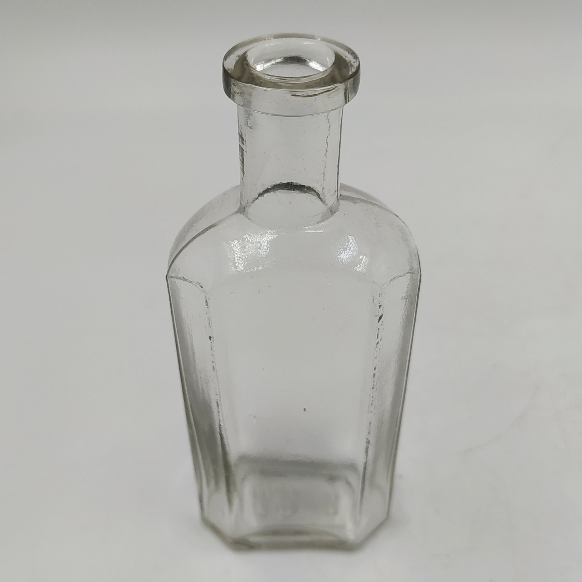 Флакон аптекарский, стекло, Россия, 1900-1940 гг.