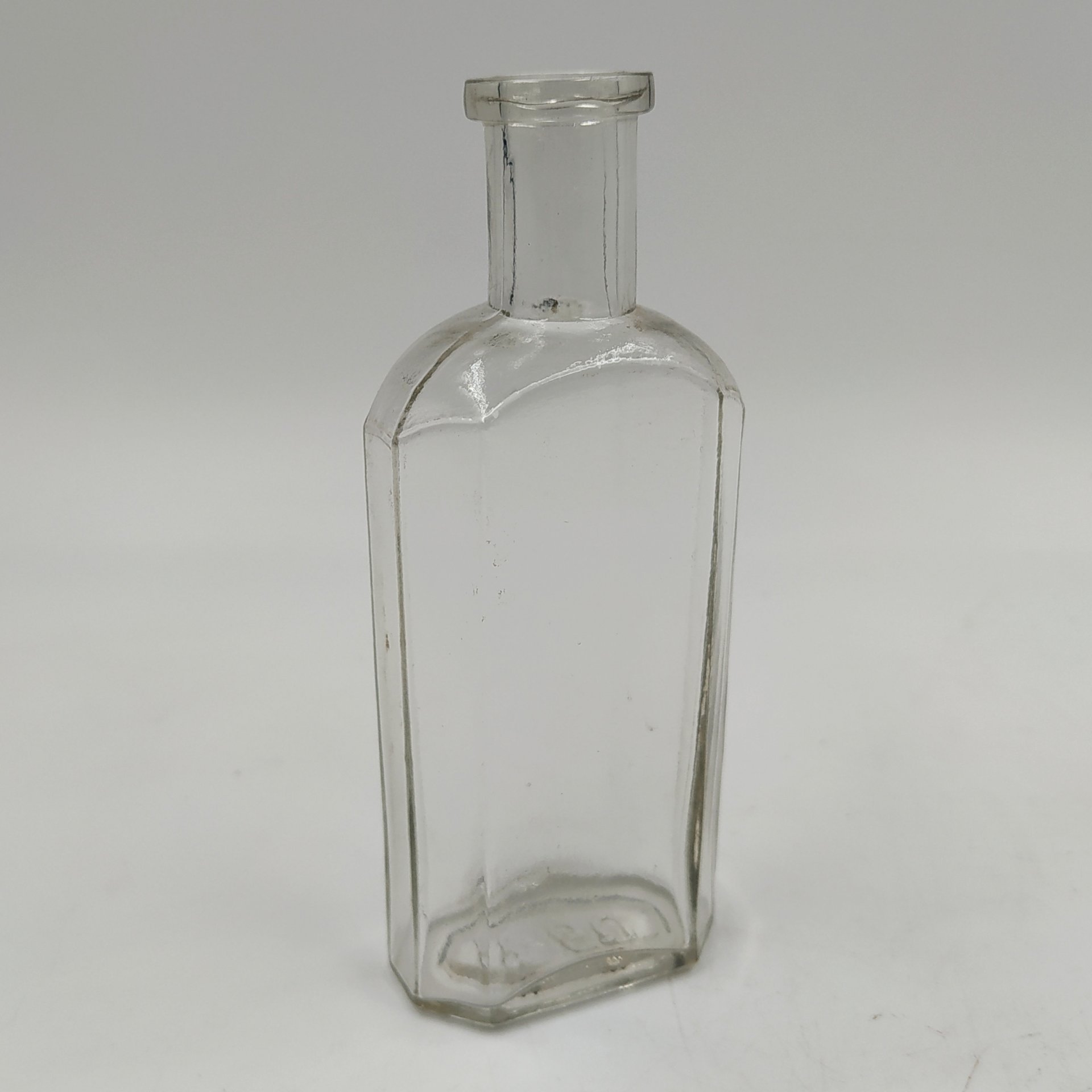 Флакон аптекарский, стекло, Россия, 1900-1940 гг.
