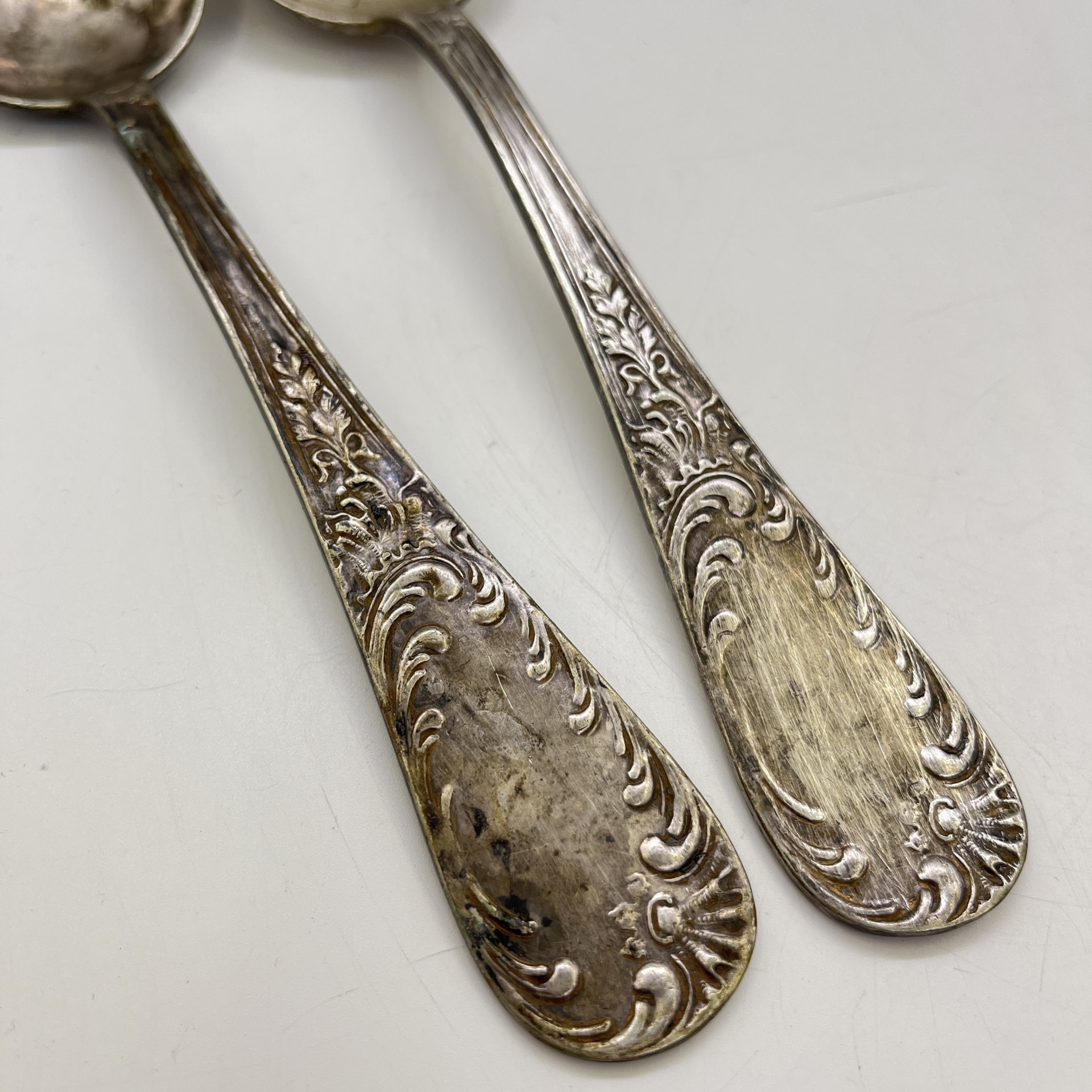 Набор из 2 ложек с флоральным декором