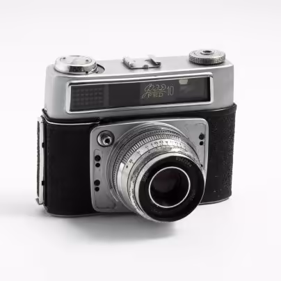 Фотоаппарат "ФЭД-10" с объективом "Индустар-61" в оригинальном кофре, Харьковский машиностроительный завод им. Дзержинского (ФЭД)