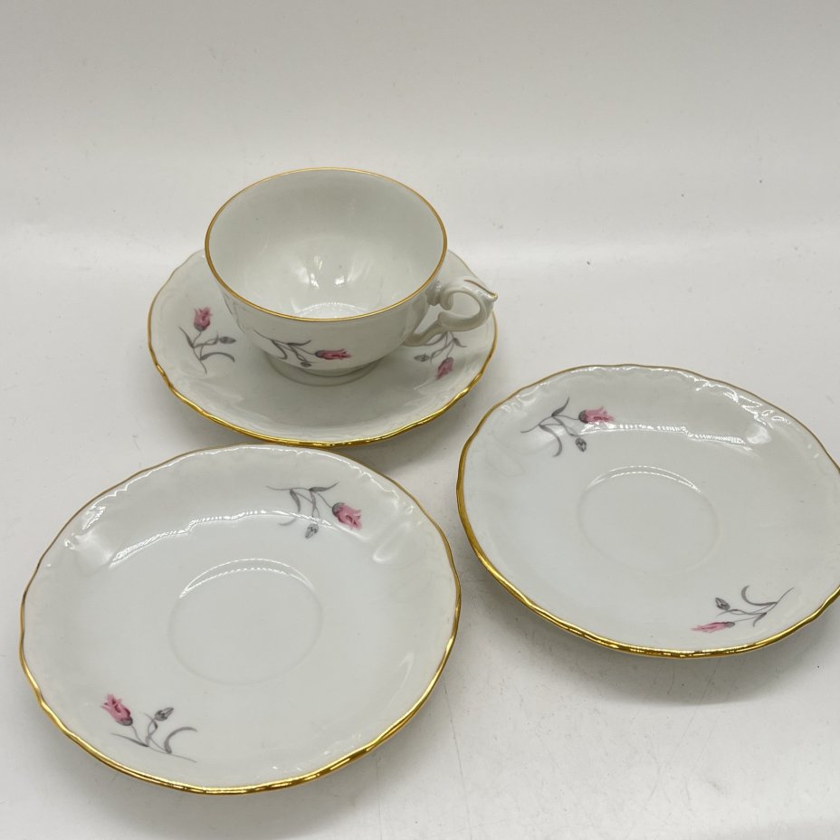 Набор из чайной пары и 2 блюдец с цветочным декором, фарфор, золочение, деколь, Moritz Zdekauer (MZ), Чехословакия, 1920-1950 гг.